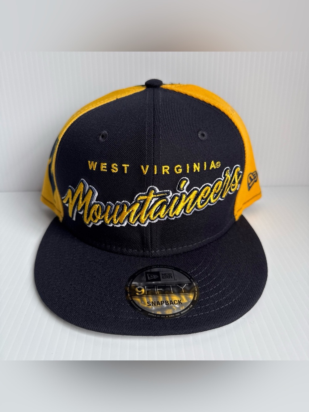 NWT New Era West Virginia Mountaineers Navy Yellow Team Script Snapback Hat Cap